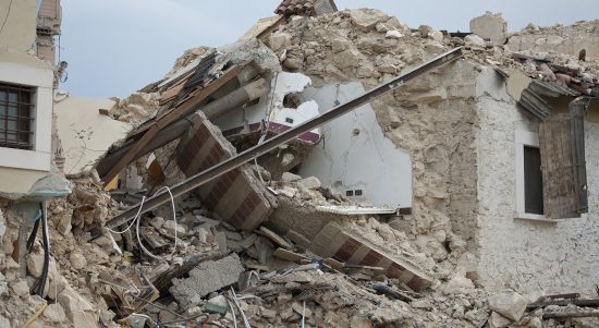 gempa bumi litosfer