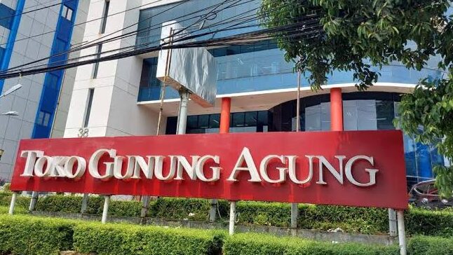 Foto toko buku gunung agung Toko buku gunung agung tutup, netizen sedih